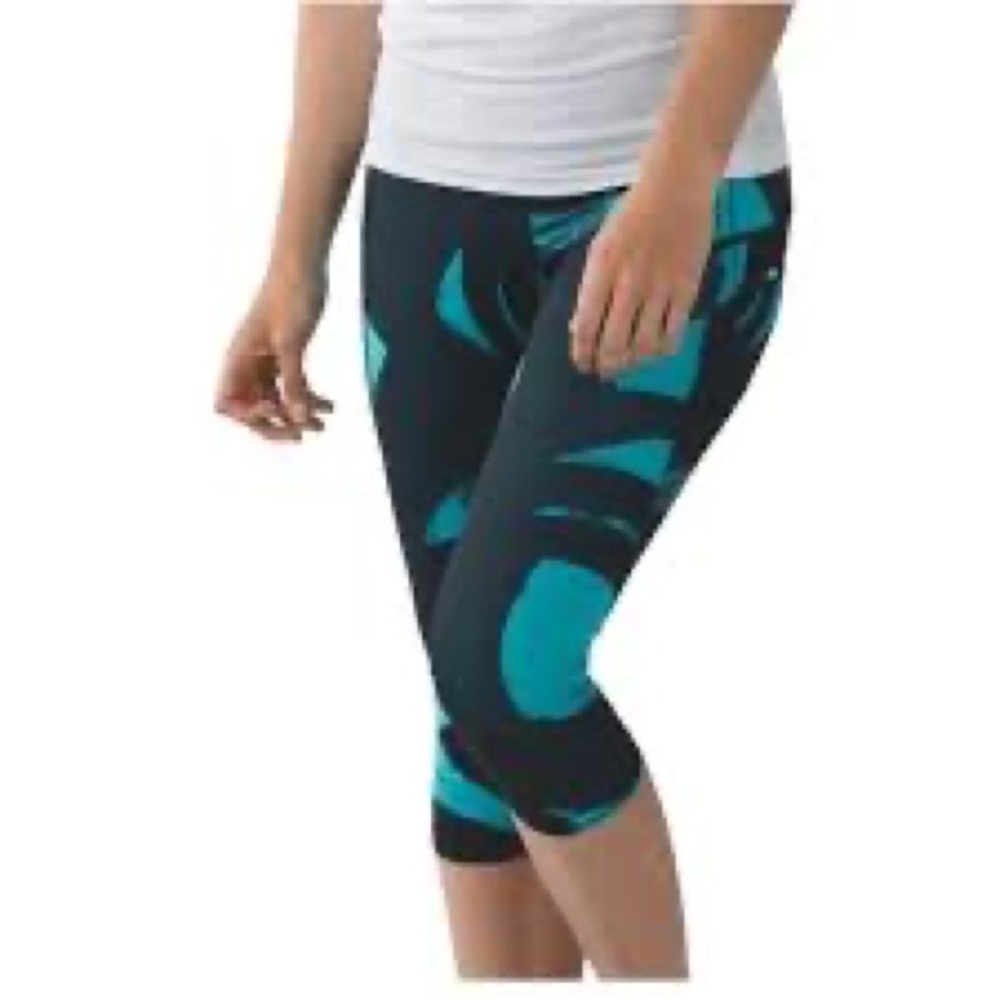 LULULEMON capri leggings